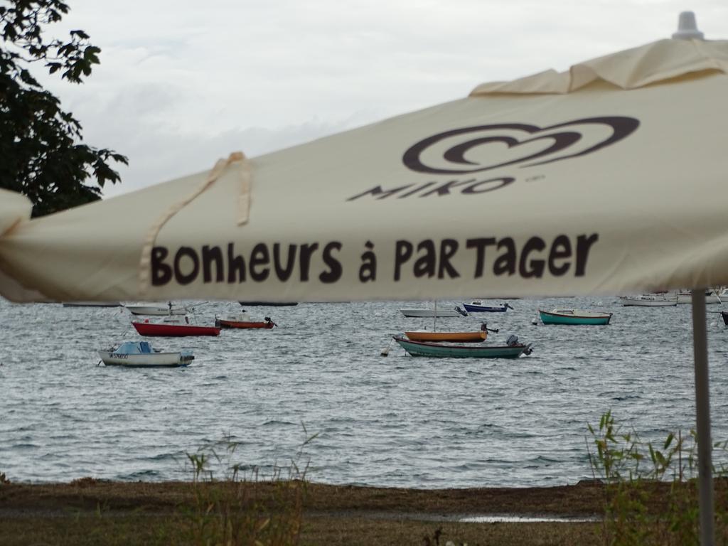 Hotel Restaurant Du Commerce La Gouesnière Eksteriør bilde
